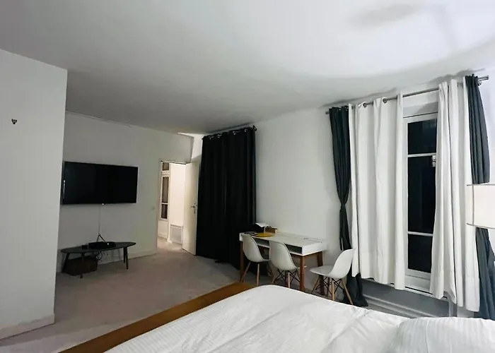 Champ De Mars Grenelle 파리